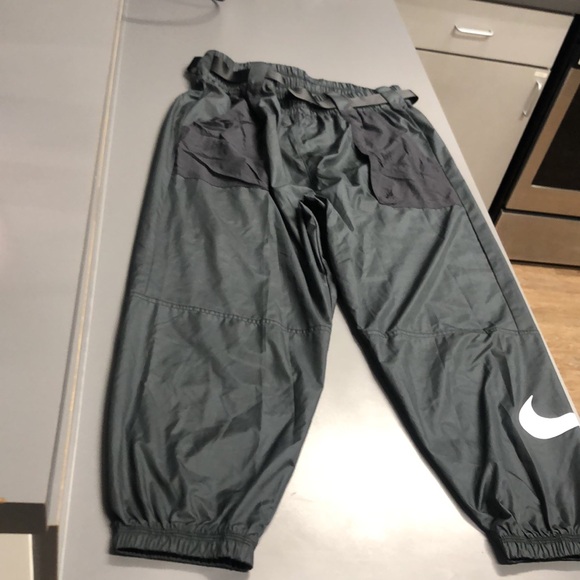 ⭐️⬇️ Nike UNISEX Athletic Jogger Pants with Belt - Picture 2 of 13